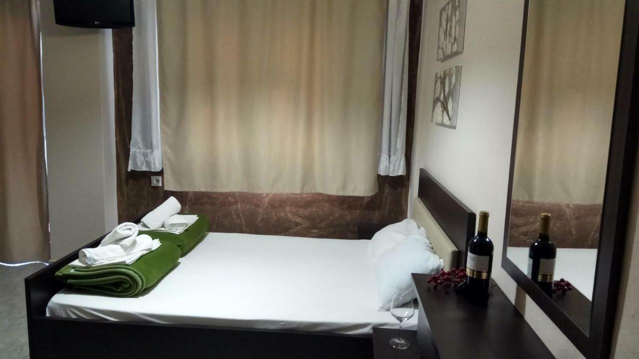 Ldg Rooms Olympiakí Aktí Esterno foto